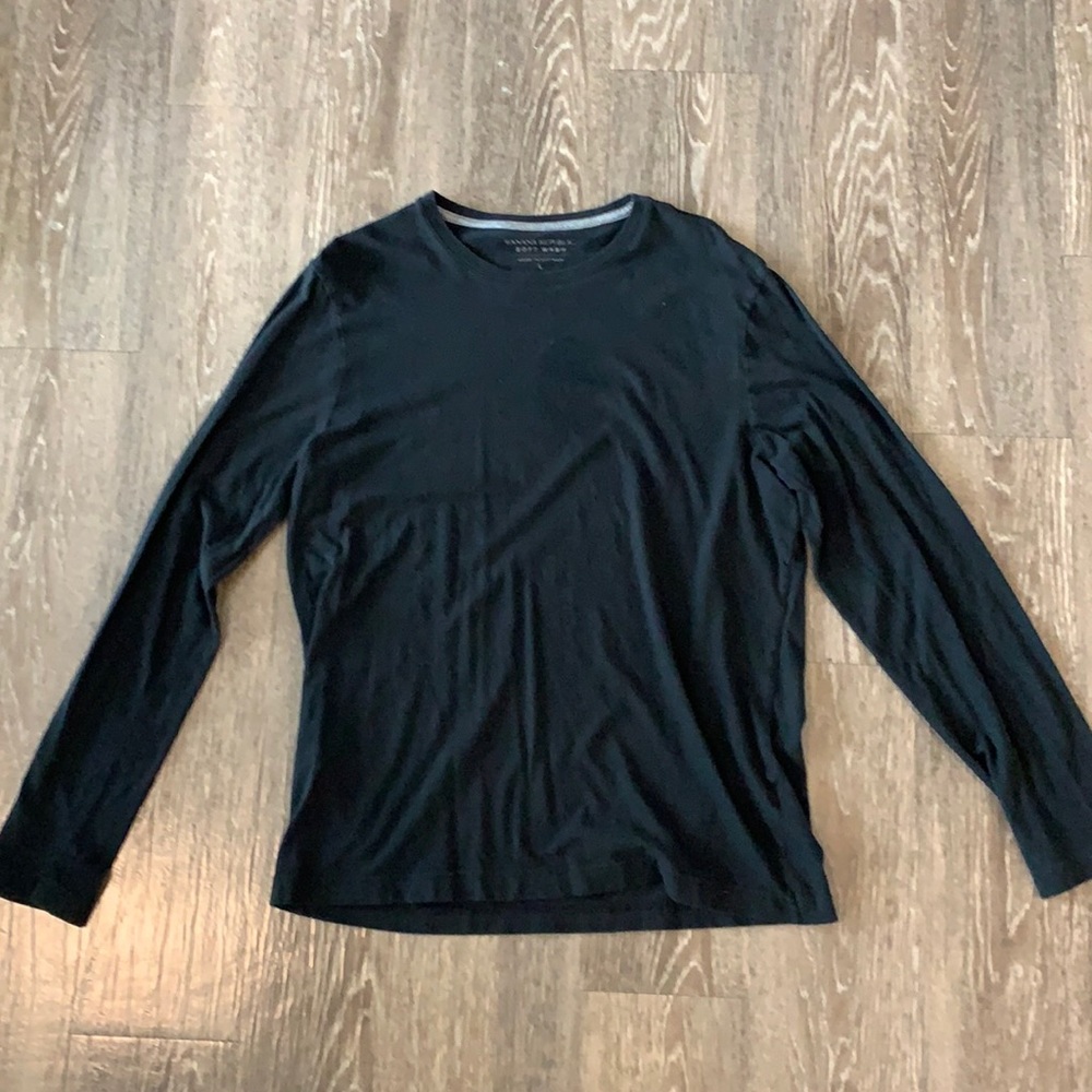 Banana Republic men’s long sleeve tee